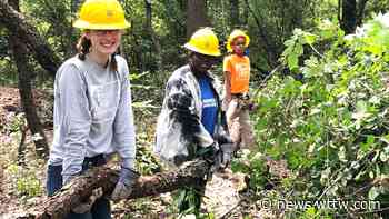 The Next Generation of Environmental Stewards Is Training at Cook County Forest Preserves - WTTW News
