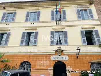 Minucci lascia il centrodestra, la minoranza di Albenga: “Ha indossato troppo presto l'abito 'vecchio' del trasformista” - Liguria24