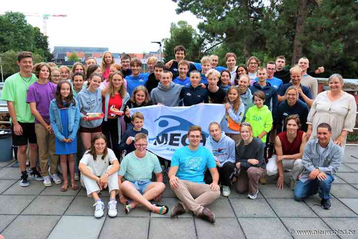 Mega Zwemteam sluit kampioenschappen af met gezellig frietjesfestijn