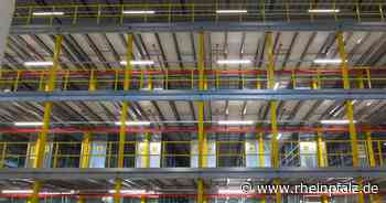 40.000 Artikel am Tag, Bauarbeiten am Kleeblatt und eine Gottesanbeterin – Kaiserslautern kompakt - Kaiserslautern - Rheinpfalz.de