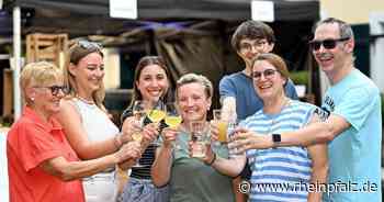 Kerwespaß mit Forster Spitzenweinen - Forst - DIE RHEINPFALZ - Rheinpfalz.de