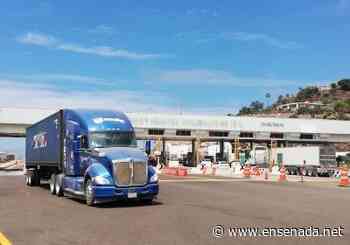 Necesario habilitar más casetas de peaje por filas gigantescas - Ensenada.net