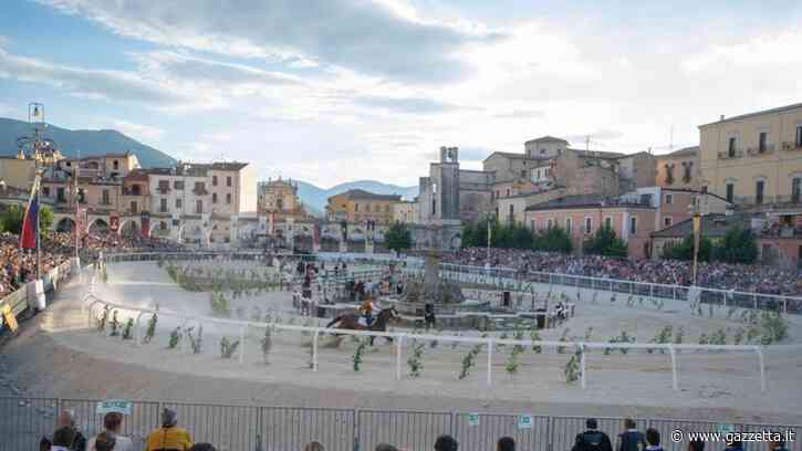 Nancy Brilli, i cavalli e…. Alla scoperta della Giostra Cavalleresca di Sulmona - La Gazzetta dello Sport