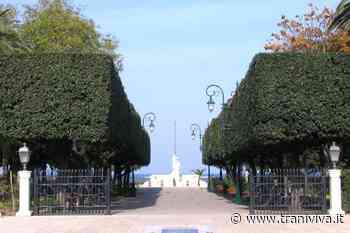 Chiusi in villa comunale dopo lo spettacolo pirotecnico, disavventura per un gruppo di visitatori - TraniViva