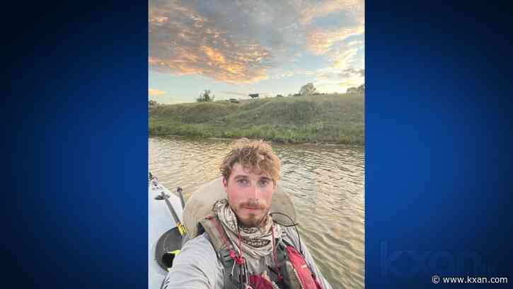 Texas man kayaks nearly 300 miles from Austin to Gulf