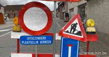 Werken Rozenstraat en Weertersteenweg zorgen voor verkeershinder | Kinrooi | hln.be - Het Laatste Nieuws