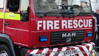 Westcombe Avenue Croydon: Garages destroyed by fire