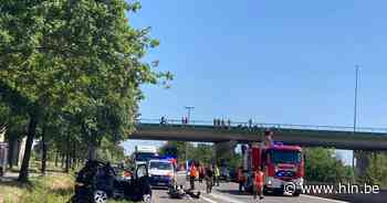 Auto en vrachtwagen betrokken bij botsing op E34 ter hoogte van Wachtebeke - Het Laatste Nieuws