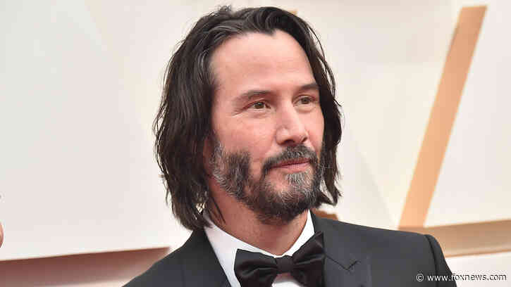 Keanu Reeves to star in Hulu's 'Devil in the White City'