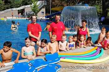 Vor dem Start in die Grundschule lernten 22 Emmendinger Kinder das Schwimmen - Emmendingen - badische-zeitung.de