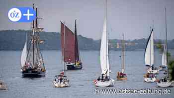 Stralsund: Improvisierte Schiffsparade der Freizeitkapitäne - Ostsee Zeitung