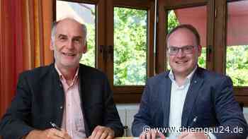 Prien am Chiemsee: Telekom startet Glasfaserausbau - Telekom unterzeichnen gemeinsame Absichtserklärung - chiemgau24.de