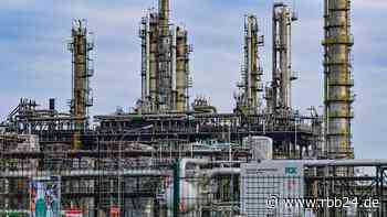 PCK-Raffinerie Schwedt nach Rosneft-Angaben nicht von Russland-Sanktionen betroffen - rbb24