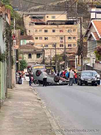 Acidente na Rua Alberto Torres compromete operação de linhas de ônibus | Tribuna de Petrópolis - tribunadepetropolis.com.br