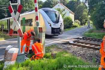 Bahnübergang defekt: Störung im Bahnverkehr zwischen Chemnitz und Dresden behoben - freiepresse.de