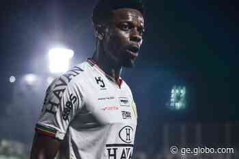 Balotelli comemora titularidade no Brusque: "Objetivo de vida" - Globo.com