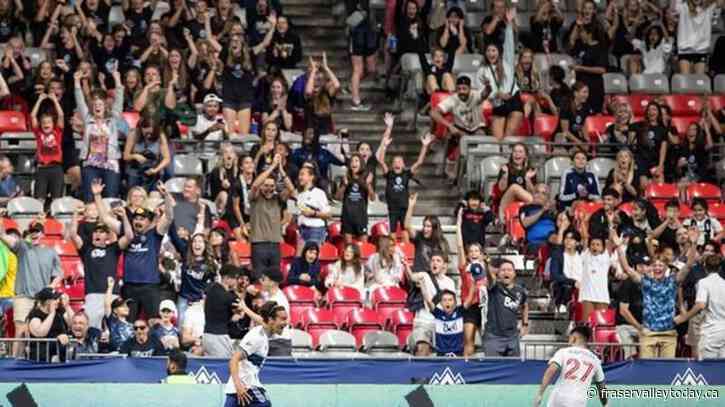 Cavallini scores, short-handed Whitecaps snatch dramatic 2-1 win over Dynamo