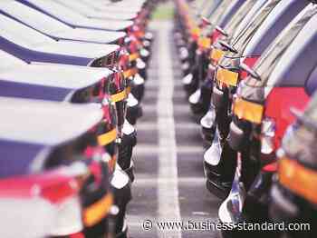 Slow despatch pulls down passenger vehicle retail sales by 5% in July: FADA - Business Standard