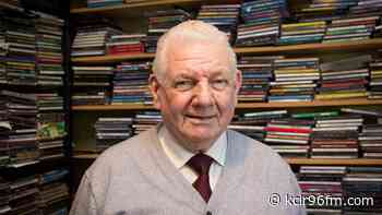 Sadness as Carlow & Kilkenny's beloved broadcaster of Irish country music Johnny Barry has died - KCLR
