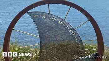 Weymouth: Sculpture to mark 2012 Olympic sailing at resort - BBC