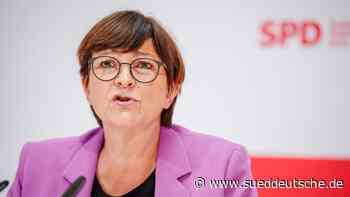 Parteien - Berlin - SPD-Chefin: Schröder handelt im eigenen Interesse - Politik - SZ.de - Süddeutsche Zeitung - SZ.de