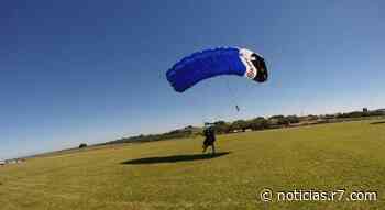 Justiça de SP permite retomada de saltos de paraquedas em Boituva, no interior do estado - R7