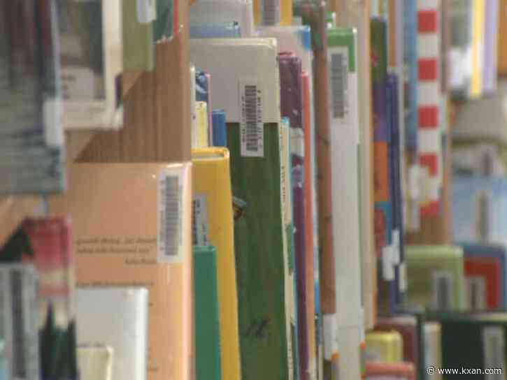 East Austin library reopens after renovations