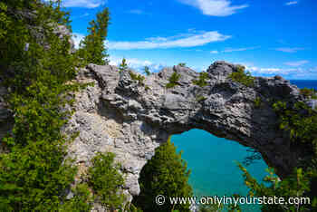 Arch Rock Trail In Michigan Is Full Of Awe-Inspiring Rock Formations - Only In Your State