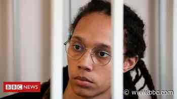 Quem é Brittney Griner, a estrela do basquete americano condenada a 9 anos de prisão na Rússia - BBC News Brasil