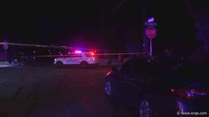 APD investigates 2 separate overnight shootings in southeast Albuquerque