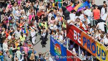 Hunderttausende beim CSD in Hamburg