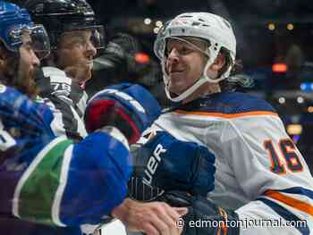 Oilers sign Tyler Benson to 1-year, 2-way pact at NHL minimum