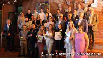 Aichach-Friedberg: Berufliche Schulen in Aichach-Friedberg feiern die Abschlussschüler | Aichacher Nachrichten - Augsburger Allgemeine
