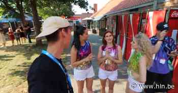 Vloggers filmen hoe gemakkelijk ze backstage bij K3 raken tijdens Herentals Feest: “Ik heb gezegd dat ik foto's kwam maken bij de VIP” - Het Laatste Nieuws