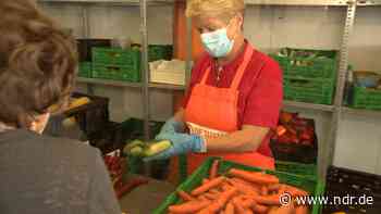 "Menschen müssen satt werden" - Tafel kauft Essen dazu - NDR.de