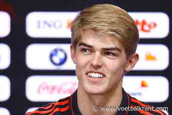 Charles De Ketelaere speelt zijn 1e wedstrijd voor AC Milan