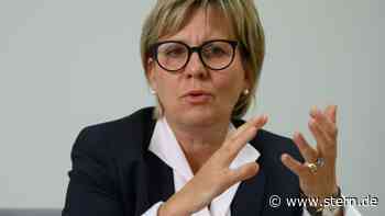 Tourismusministerin: Klepsch: Gastgewerbe braucht Liquidität, keine Kredite - STERN.de