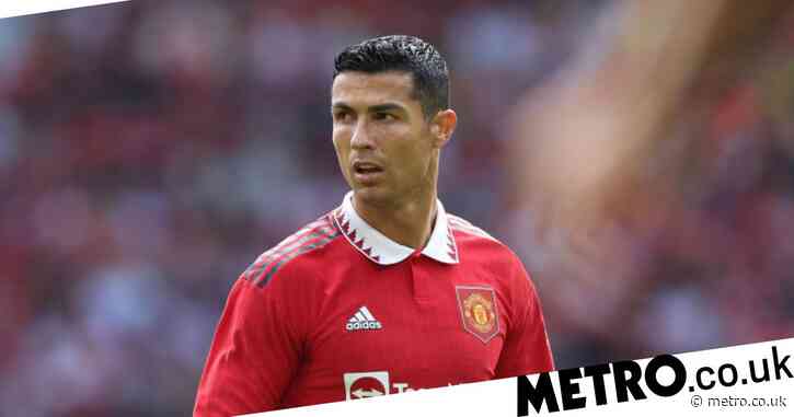 Wayne Rooney urges Manchester United to let Cristiano Ronaldo leave