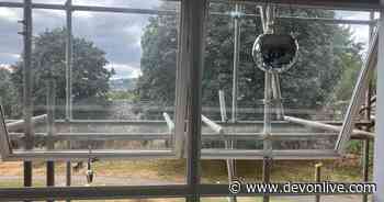 Exeter residents living in a scaffolding 'prison' for six months - Devon Live