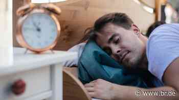 Internet-Trend: Menschen gegen Geld um den Schlaf bringen - br.de