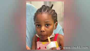 Good samaritan found toddler walking in South Fulton, police search for parents - CBS 46 News