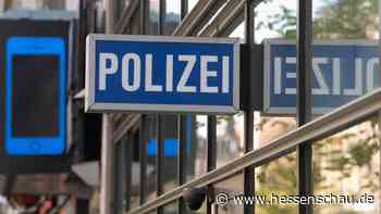 Rechte Chats bei Frankfurter Polizei: Drei Beschuldigte waren Führungskräfte - hessenschau.de
