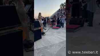 “Mi vuoi sposare?”, il concerto all'alba suona l'amore di Marco e Teresa: sono due musicisti dell'orchestra - Telebari