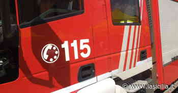 Esplosione in un'abitazione a Catania per fuga di gas: 4 vigili del fuoco feriti - La Sicilia