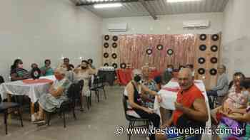 Brumado: Cras Esther Trindade Serra celebra Dia dos Avós com grupo de idosos - Destaque Bahia