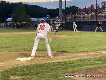 Fairfield storms back to beat Rhode Island in Metro Regional Tournament - The Bristol Press