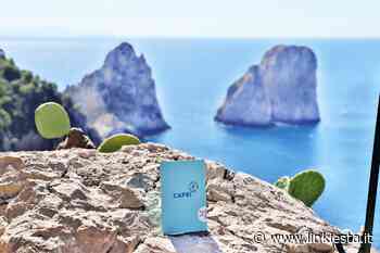 Nella piazzetta di Capri un paradiso per amanti della carta e del viaggio - Linkiesta.it