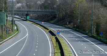 Ongeval op de Binnenring van Brussel ter hoogte van Leonard richting Waterloo: rechterrijstrook versperd - Het Laatste Nieuws