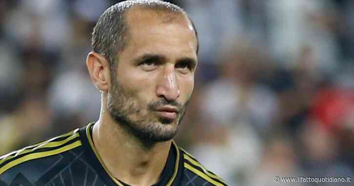 Giorgio Chiellini, la prima ammonizione in Mls è già da antologia: i tifosi impazziscono in tribuna – VIDEO