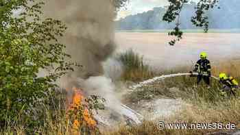 Kreis Celle: Auto brennt komplett aus – Feuerwehr Stunden im Einsatz - News38